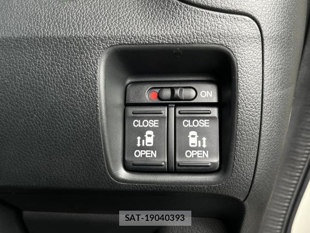 Honda N BOX 2015-08 7787402-7
