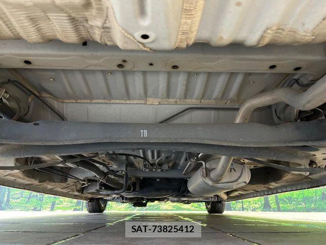 Honda N BOX 2018-05 7878157-18