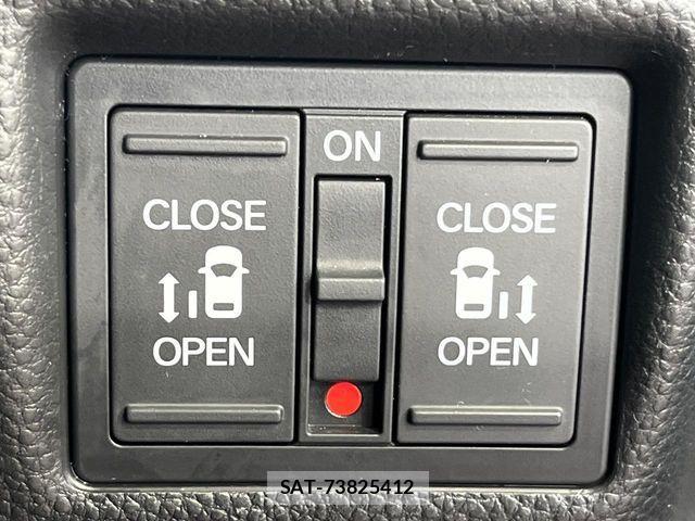 Honda N BOX 2018-05 7878157-5