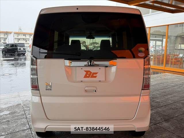 Honda N BOX 2017-02 7878169-13