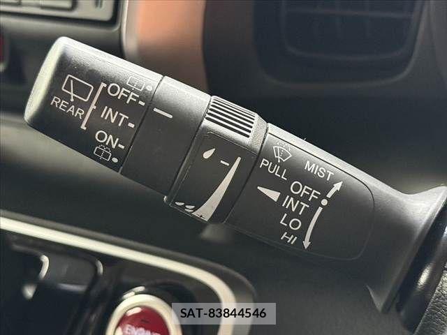 Honda N BOX 2017-02 7878169-22