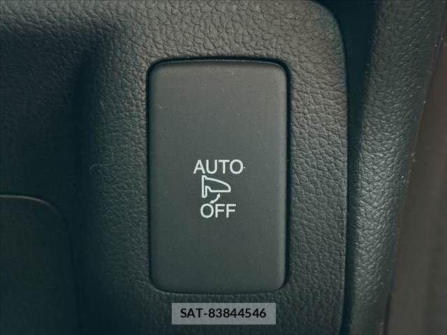 Honda N BOX 2017-02 7878169-26