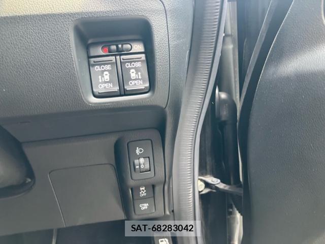 Honda N BOX 2014-11 7878165-13