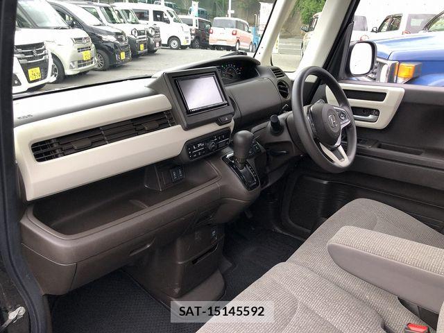 Honda N BOX 2022-05 7878159-19