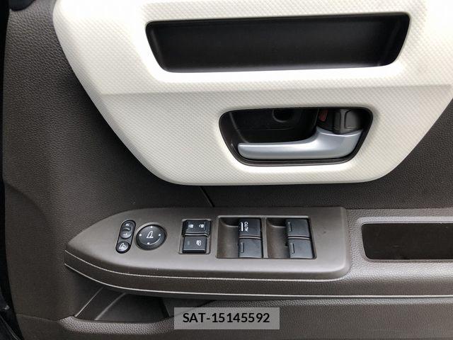 Honda N BOX 2022-05 7878159-23
