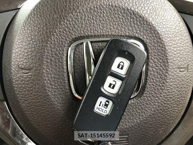Honda N BOX 2022-05 7878159-29