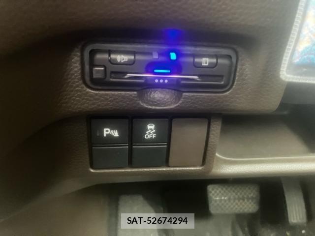 Honda N BOX 2022-08 7878132-14