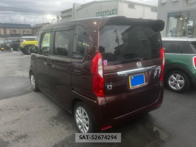 Honda N BOX 2022-08 7878132-2