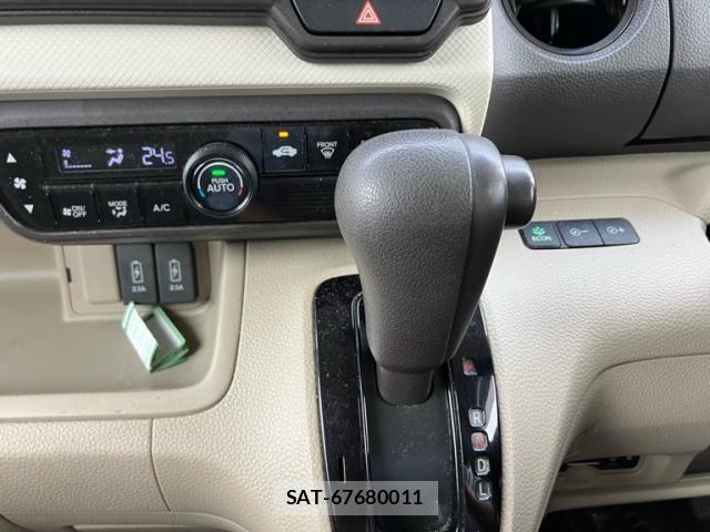 Honda N BOX 2018-01 7878186-14