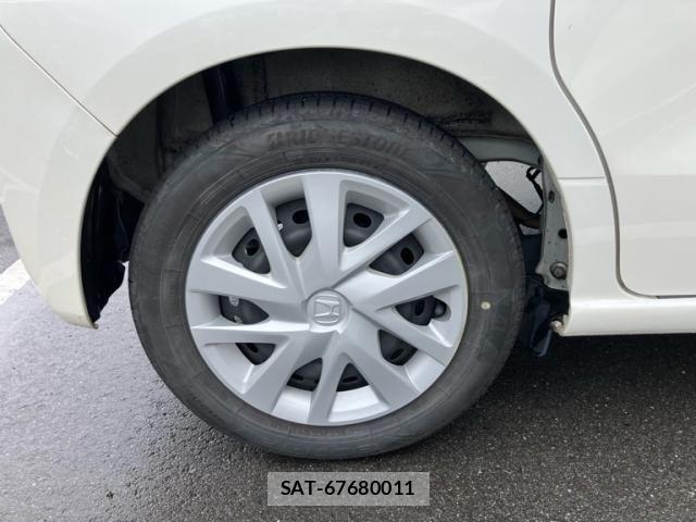 Honda N BOX 2018-01 7878186-5