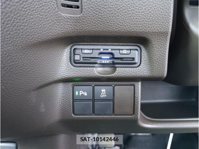 Honda N BOX 2021-11 7878156-14