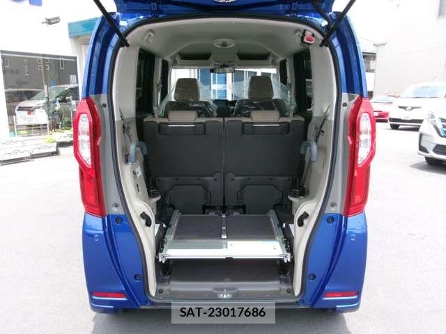 Honda N BOX 2019-06 7903077-14