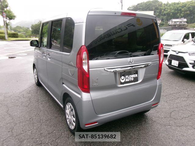 Honda N BOX 2022-07 7903084-2