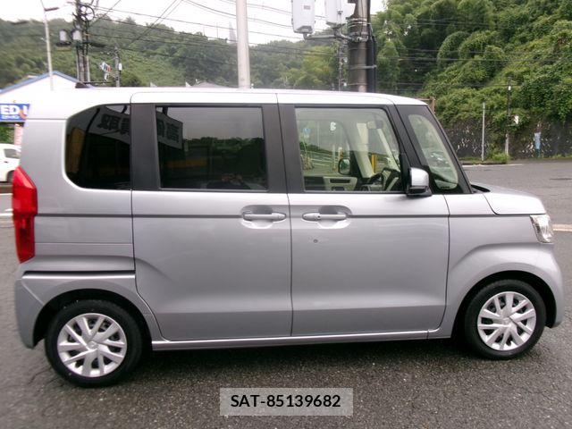 Honda N BOX 2022-07 7903084-5