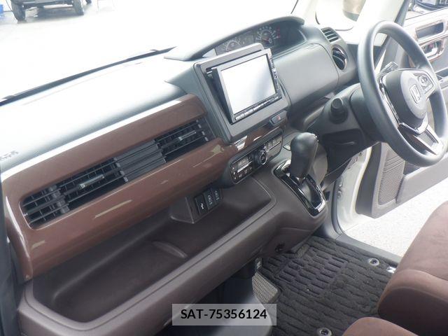 Honda N BOX 2019-01 7903076-19