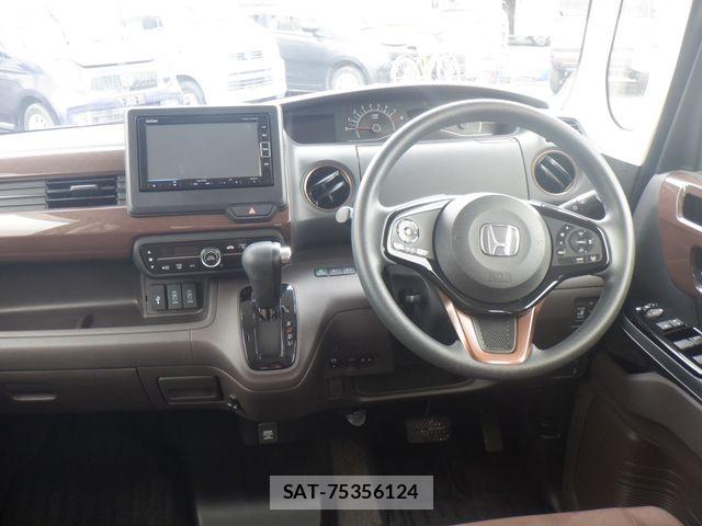 Honda N BOX 2019-01 7903076-8