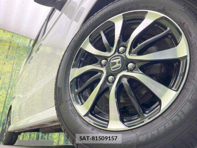 Honda N BOX 2019-01 7962795-12