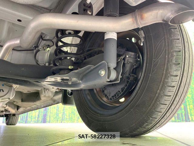 Honda N BOX 2023-08 7962788-16