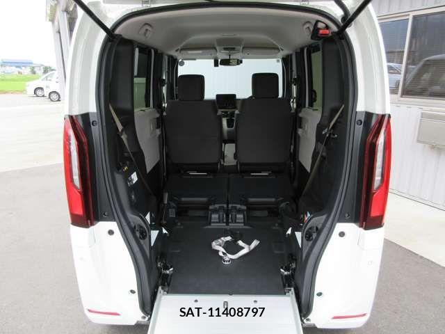 Honda N BOX 2024-03 7962771-10