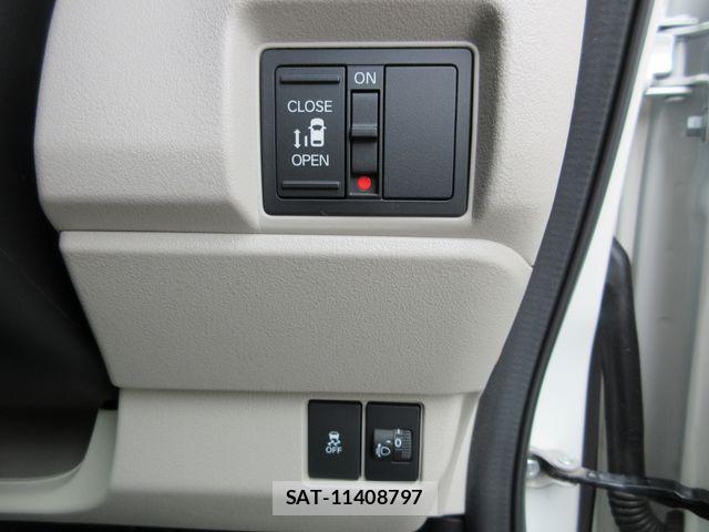 Honda N BOX 2024-03 7962771-19
