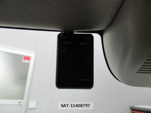 Honda N BOX 2024-03 7962771-27