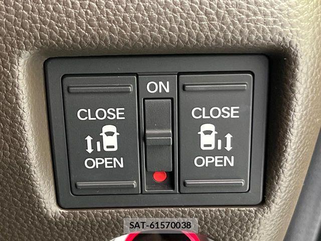 Honda N BOX 2023-11 7962774-2