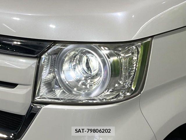 Honda N BOX 2017-12 7962809-11
