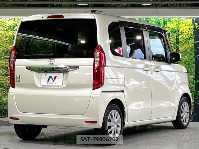 Honda N BOX 2017-12 7962809-16