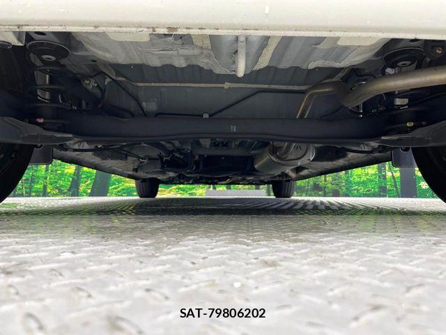 Honda N BOX 2017-12 7962809-18