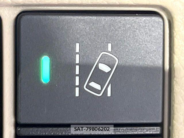 Honda N BOX 2017-12 7962809-5