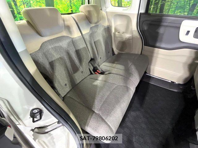 Honda N BOX 2017-12 7962809-8
