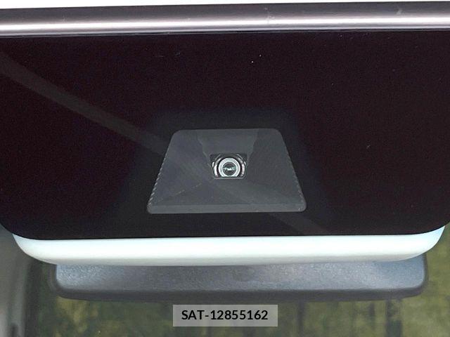Honda N BOX 2023-05 7962796-4