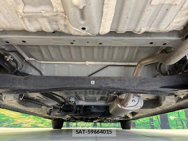 Honda N BOX 2022-04 7962797-18