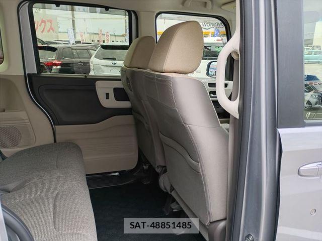Honda N BOX 2018-07 7962819-17