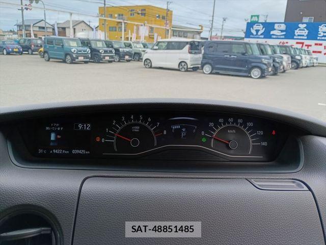 Honda N BOX 2018-07 7962819-27