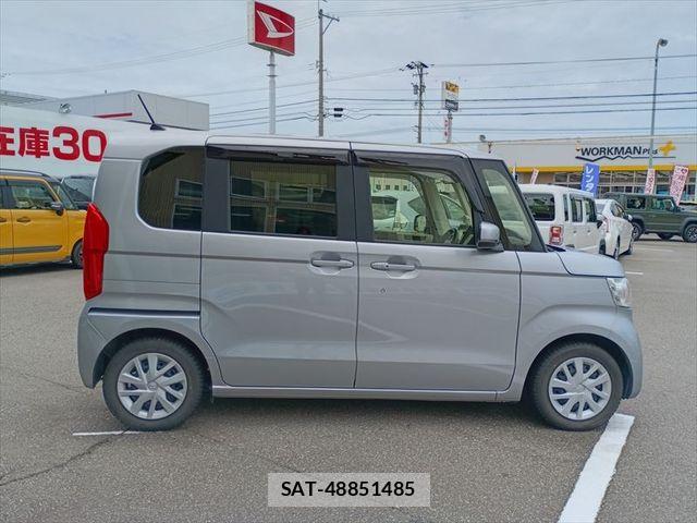 Honda N BOX 2018-07 7962819-3