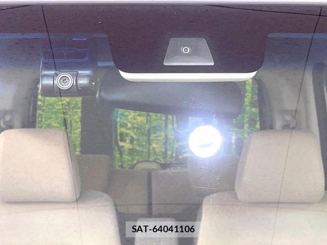 Honda N BOX 2019-10 7962798-5