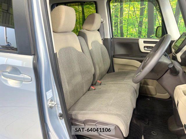 Honda N BOX 2019-10 7962798-7