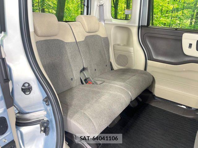 Honda N BOX 2019-10 7962798-8
