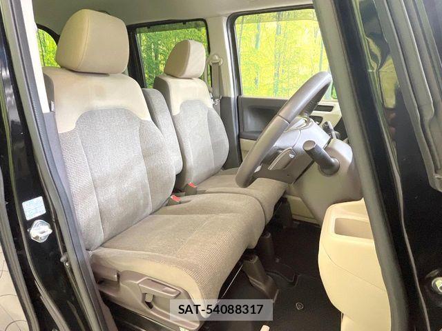 Honda N BOX 2020-06 7962817-7