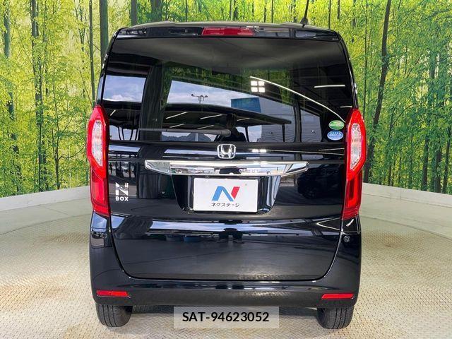 Honda N BOX 2020-03 7962815-15