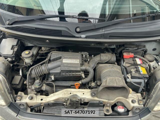 Honda N BOX 2017-07 7962838-16