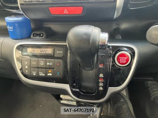 Honda N BOX 2017-07 7962838-18