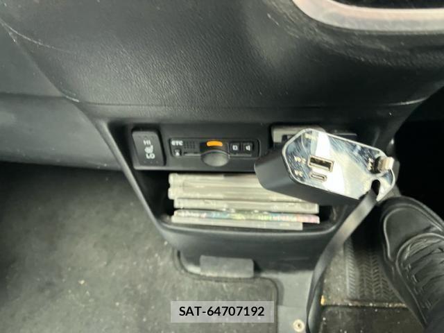 Honda N BOX 2017-07 7962838-19