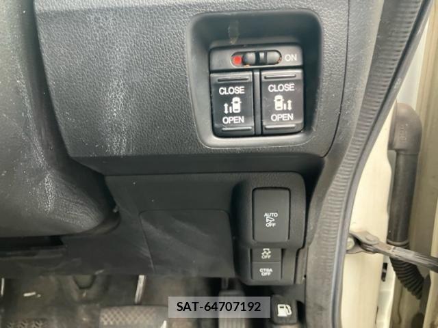 Honda N BOX 2017-07 7962838-23