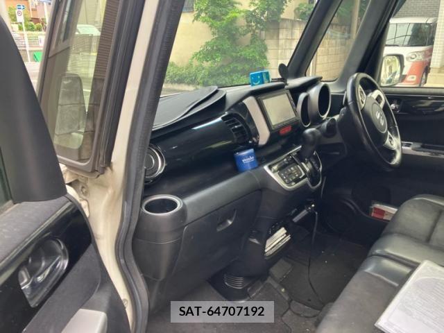 Honda N BOX 2017-07 7962838-8