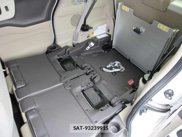 Honda N BOX 2019-02 7962808-11