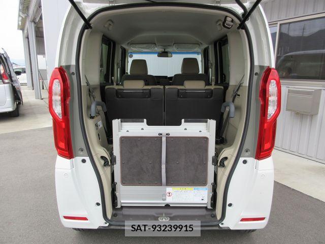 Honda N BOX 2019-02 7962808-17
