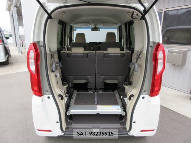 Honda N BOX 2019-02 7962808-18