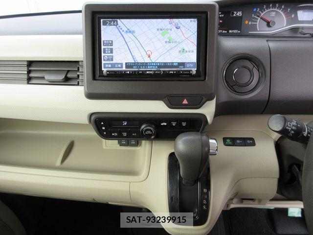 Honda N BOX 2019-02 7962808-23